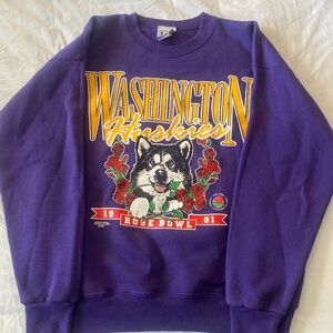 Vintage UW crewneck